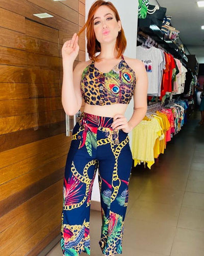 Conjunto Croped e Calça Pantacourt, no Viscose, Forrado